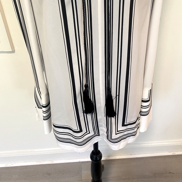 Antonio Melani Blouse - Picture 4 of 10